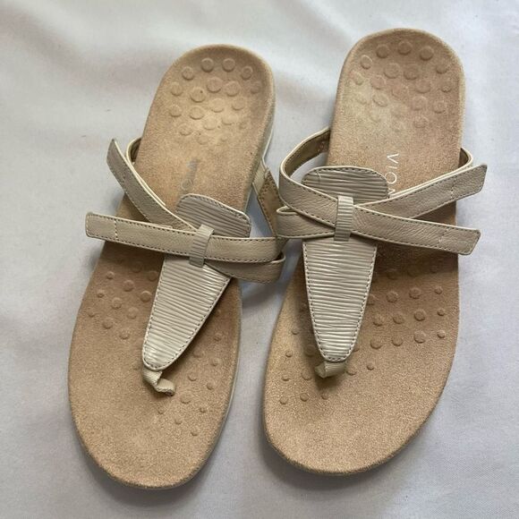 Vionic Karley Cream Flip Flop Sandals Size 11 - Picture 8 of 10